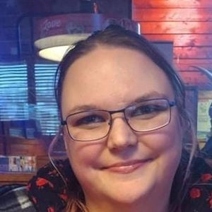 Meet your Posher, Cassandra